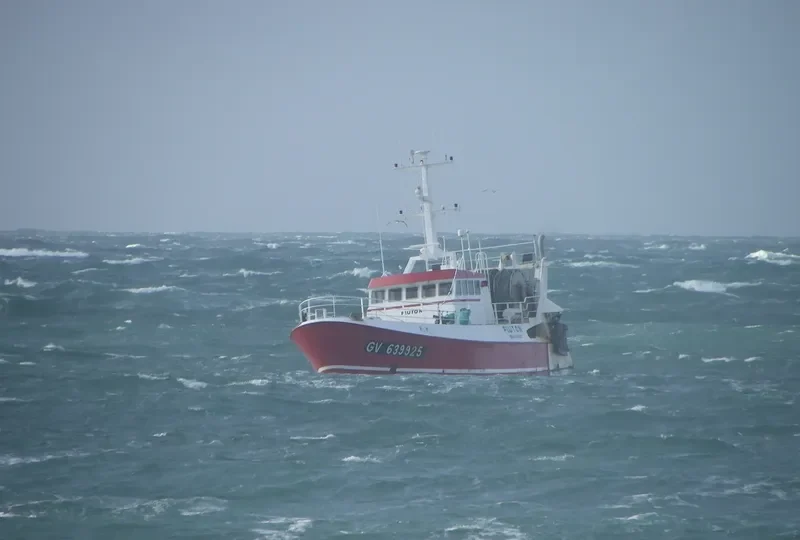 PLUTON Fishing Vessel IMO 7730068 photo 7