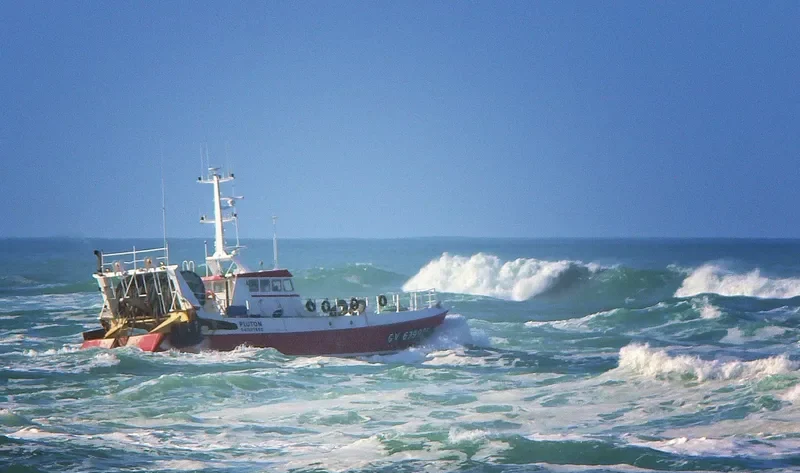 PLUTON Fishing Vessel IMO 7730068 photo 9