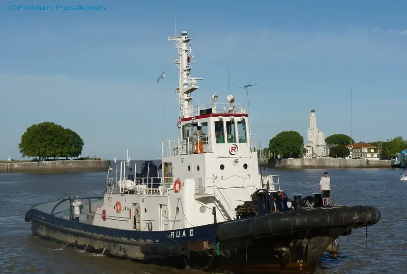 RUA II Tug Boat IMO 7731062 photo 4