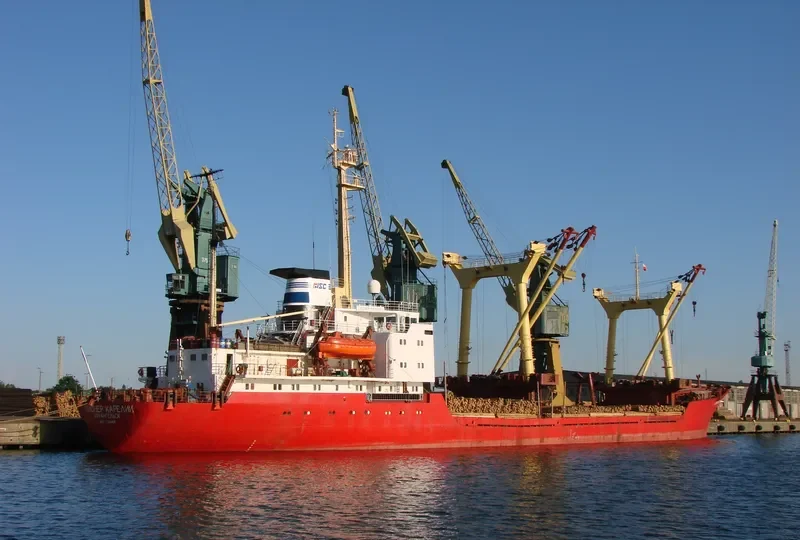 PIONER KARELII General Cargo Vessel IMO 7733668 photo 2