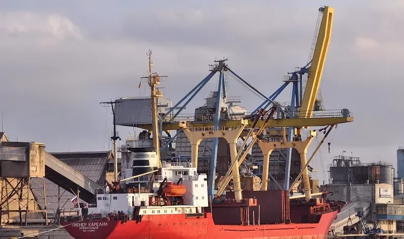 PIONER KARELII General Cargo Vessel IMO 7733668 photo 5