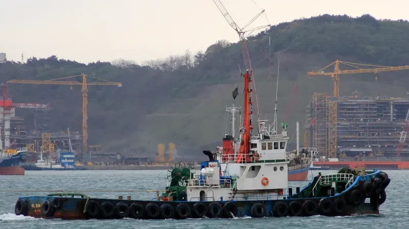 ULSAN 701 Tug Boat IMO 7736361 photo 4
