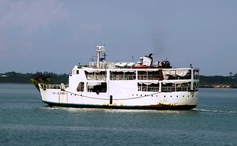 VG RORO II Passenger Ship IMO 7740233 photo 4