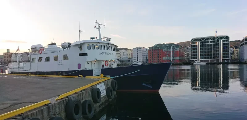 LADY ELISABETH Passenger Ship IMO 7742695 photo 4