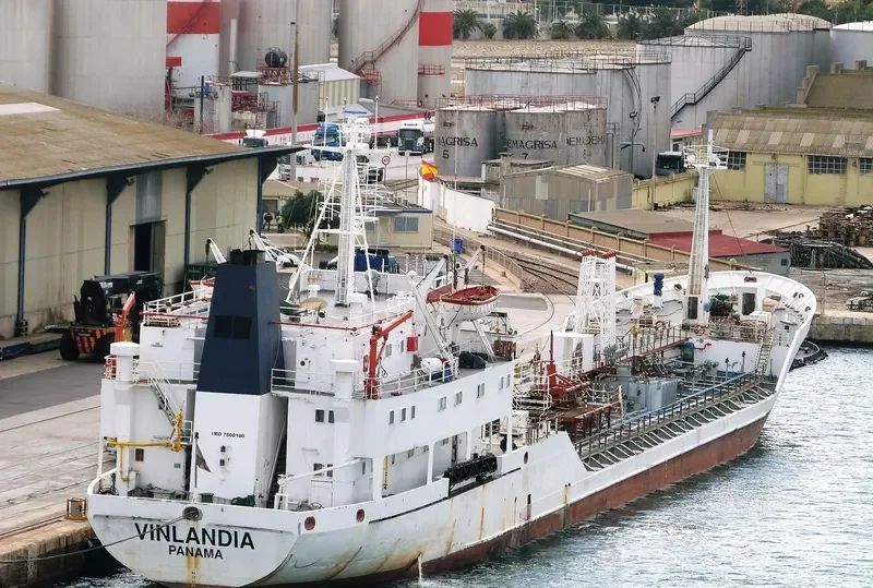 VINLANDIA Tanker IMO 7800100 photo 4