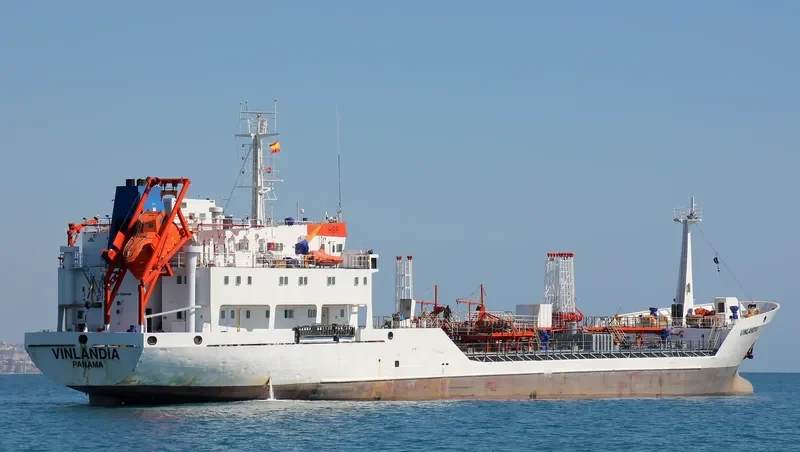 VINLANDIA Tanker IMO 7800100 photo 5
