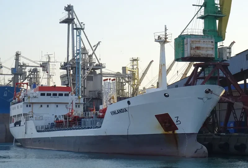 VINLANDIA Tanker IMO 7800100 photo 8