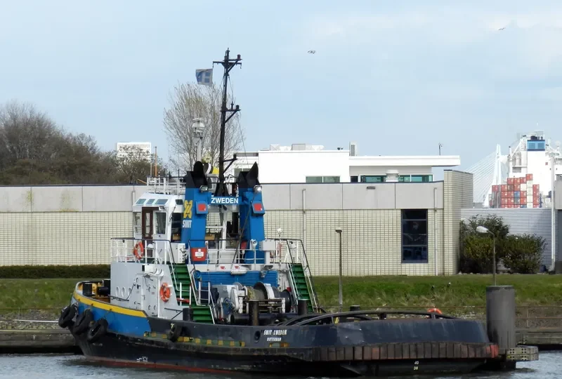 UREKA XII Tug Boat IMO 7800461 photo 5