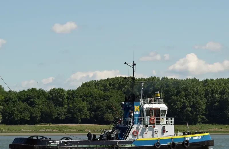 UREKA XII Tug Boat IMO 7800461 photo 7