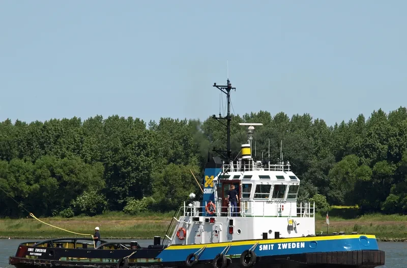 UREKA XII Tug Boat IMO 7800461 photo 8