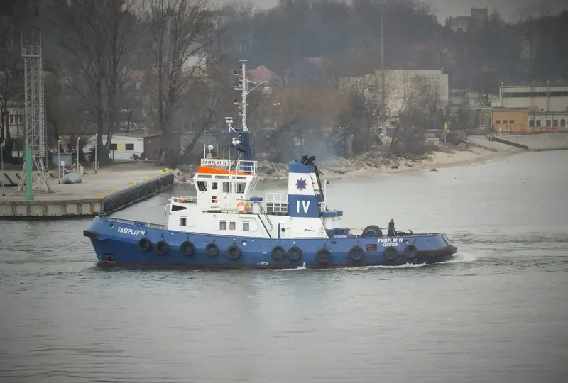 FAIRPLAY IV Tug Boat IMO 7803451 photo 7