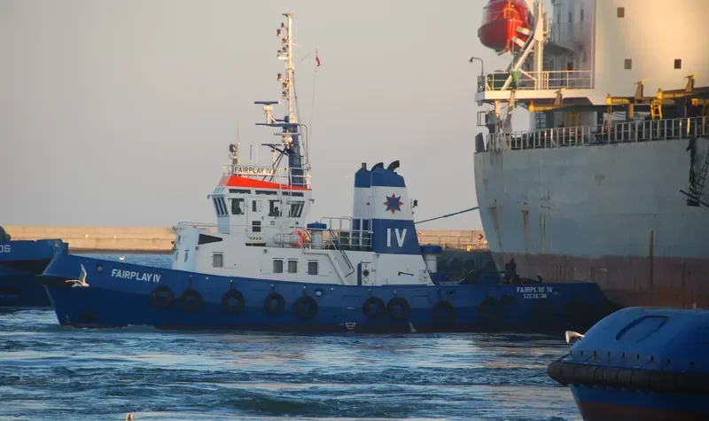 FAIRPLAY IV Tug Boat IMO 7803451 photo 10