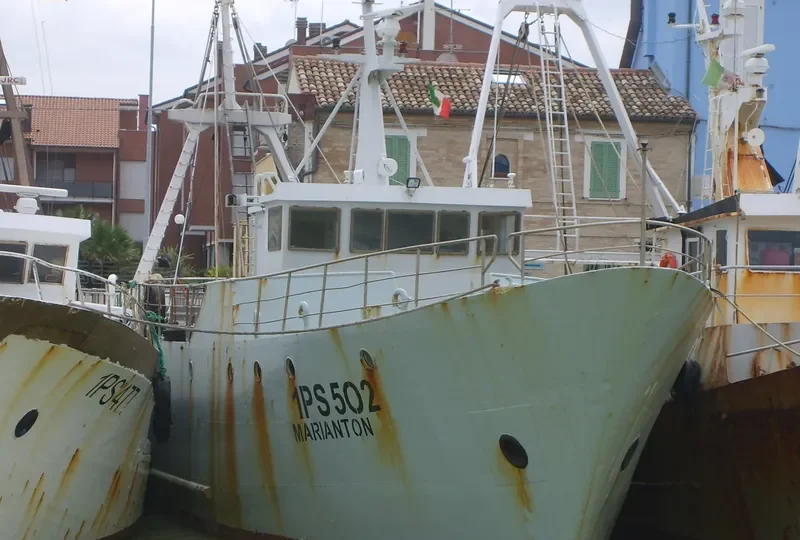 MARIANTON Fishing Vessel IMO 7803700 photo 2
