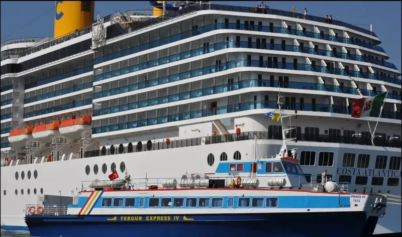 MED FAST Passenger Ship IMO 7808047 photo 4