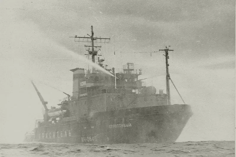 YM SHANGHAI Tug Boat IMO 7808267 photo 2
