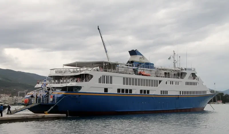 ANNA MARU Passenger Ship IMO 7809297 photo 3
