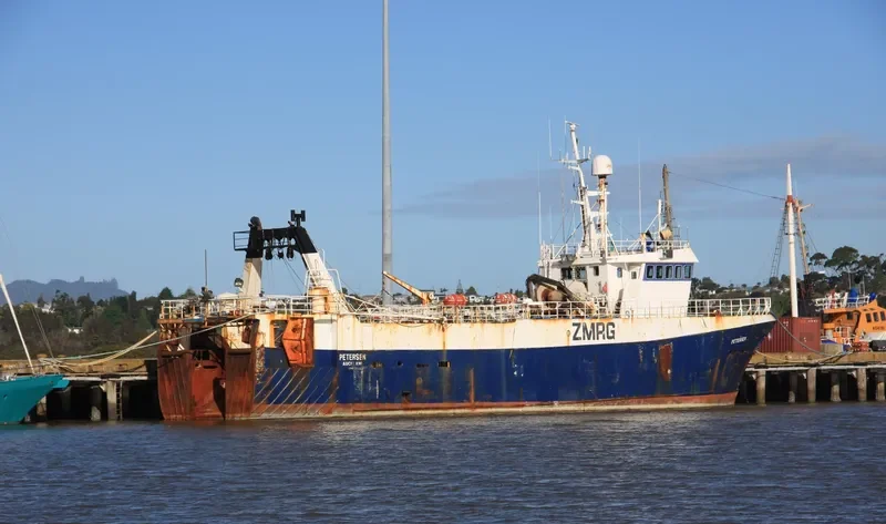 PETERSEN Fishing Vessel IMO 7810193