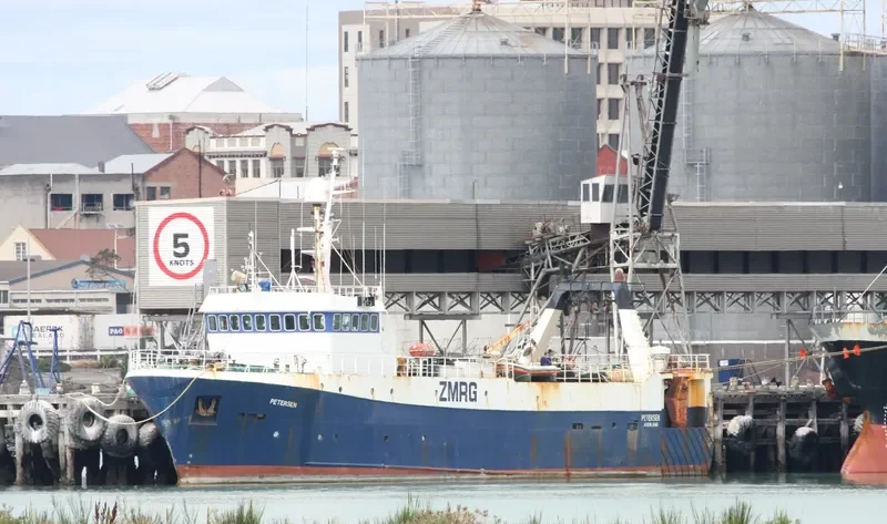 PETERSEN Fishing Vessel IMO 7810193 photo 2