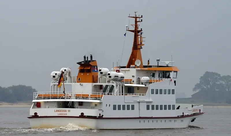LANGEOOG III Passenger Ship IMO 7811135 photo 4