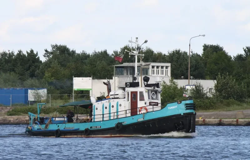 TURBOT Tug Boat IMO 7811551 photo 4