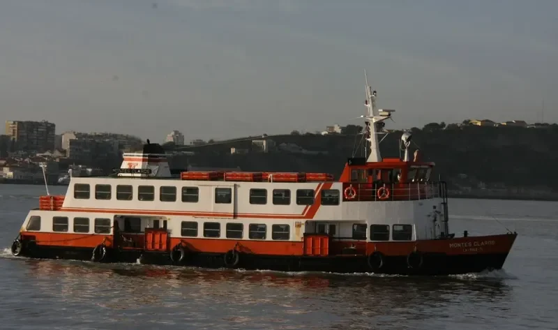 PRINCIPE DA BEIRA Passenger Ship IMO 7813236 photo 3