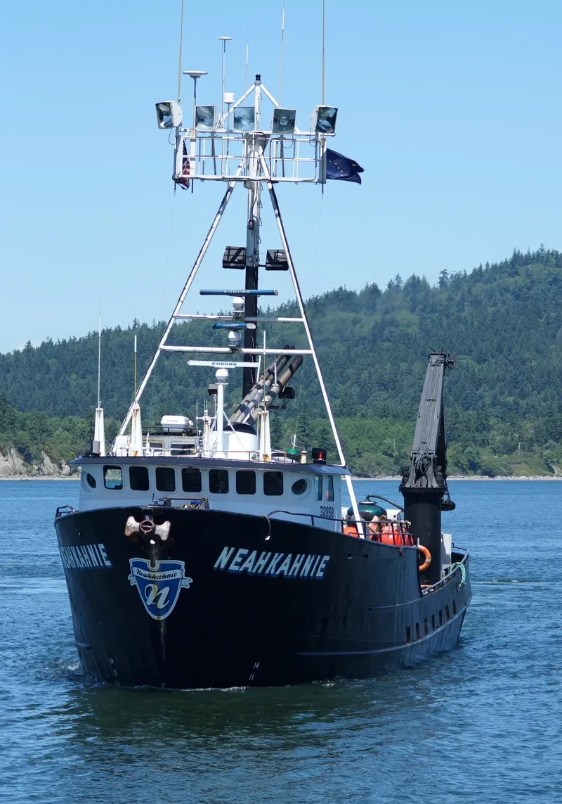 NEAHKAHNIE Fishing Vessel IMO 7813640 photo 2