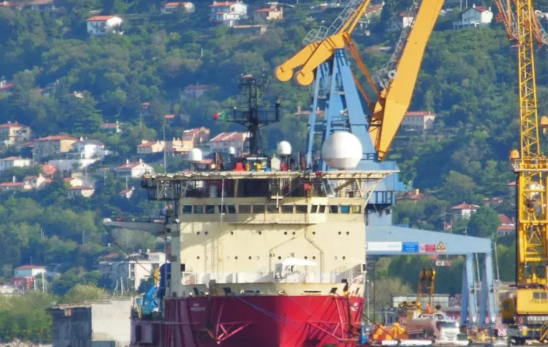 BAR PROTECTOR Offshore Vessel IMO 7814450 photo 4