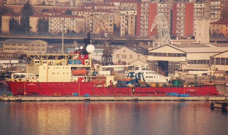 BAR PROTECTOR Offshore Vessel IMO 7814450 photo 7