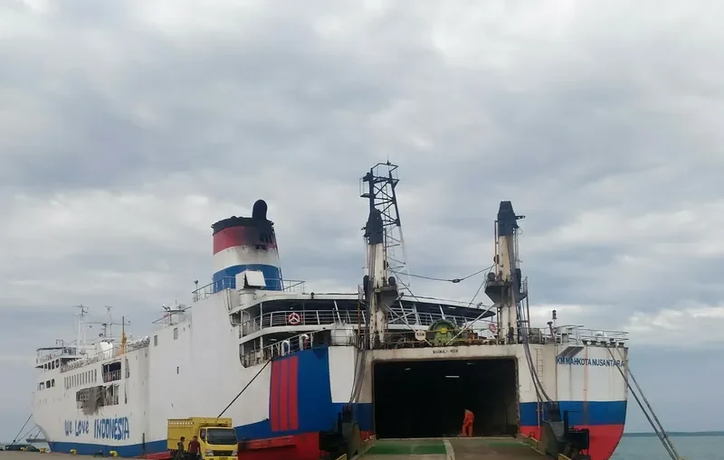 MAHKOTA NUSANTARA Ro-Ro IMO 7819802