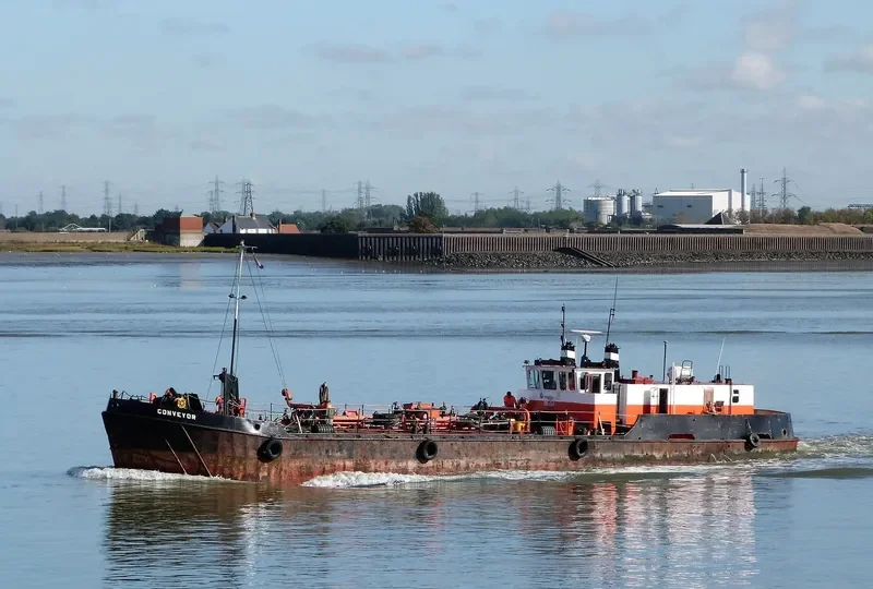 CONVEYOR Tanker IMO 7820435 photo 6
