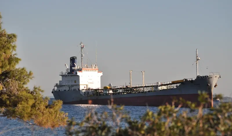 DOLPHIN Tanker IMO 7821532 photo 2
