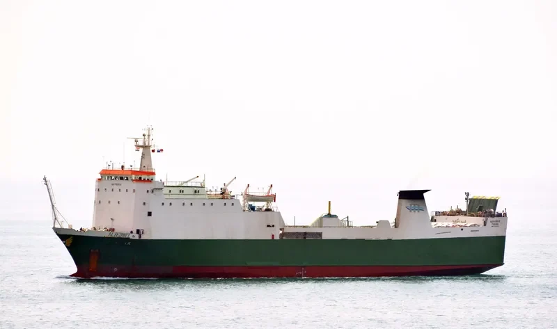 AL FAYROUZ Ro-Ro IMO 7822512 photo 2