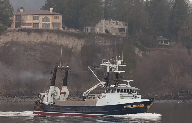 MUIR MILACH Fishing Vessel IMO 7823425 photo 2