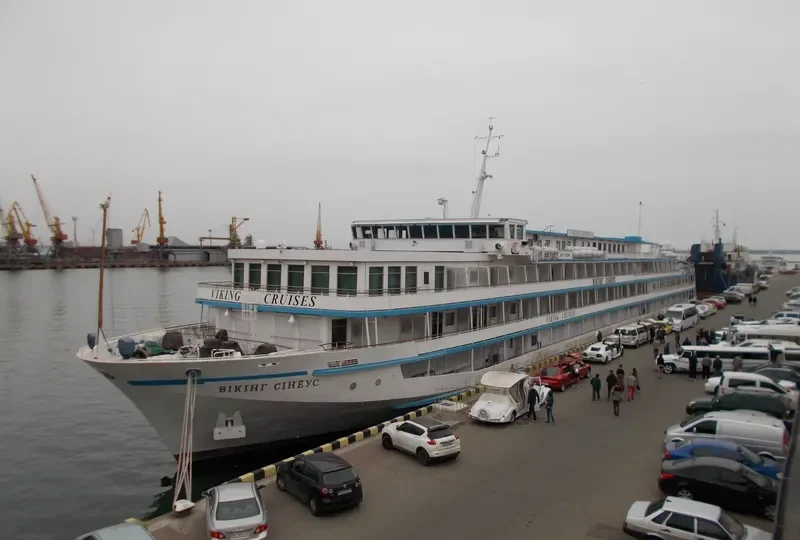 VIKING SINEUS Passenger Ship IMO 7823994 photo 2