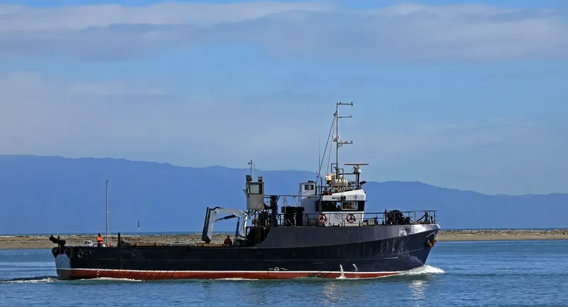 SAN HAURAKI Fishing Vessel IMO 7824120 photo 2