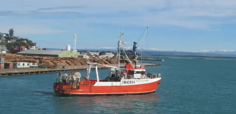 PACIFIC CHALLENGER Fishing Vessel IMO 7824132 photo 2