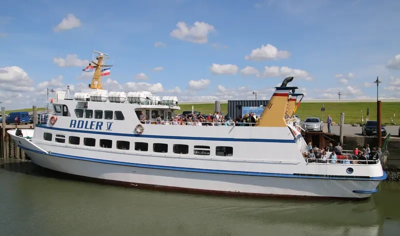 ADLER V Passenger Ship IMO 7824869 photo 2