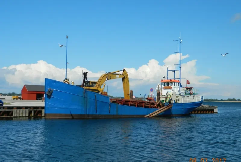 HENRIETTE SAND Dredger IMO 7829235