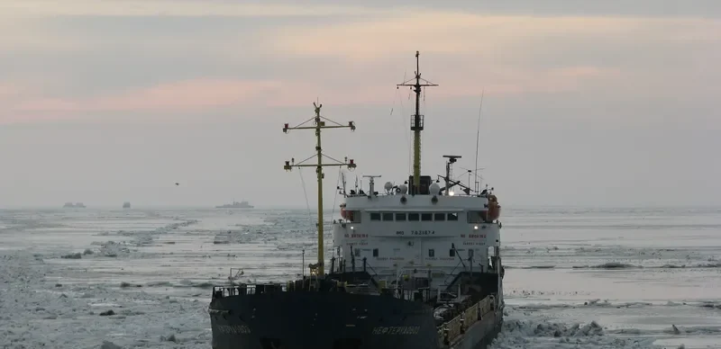 NEFTERUDOVOZ 34M Obo IMO 7831874