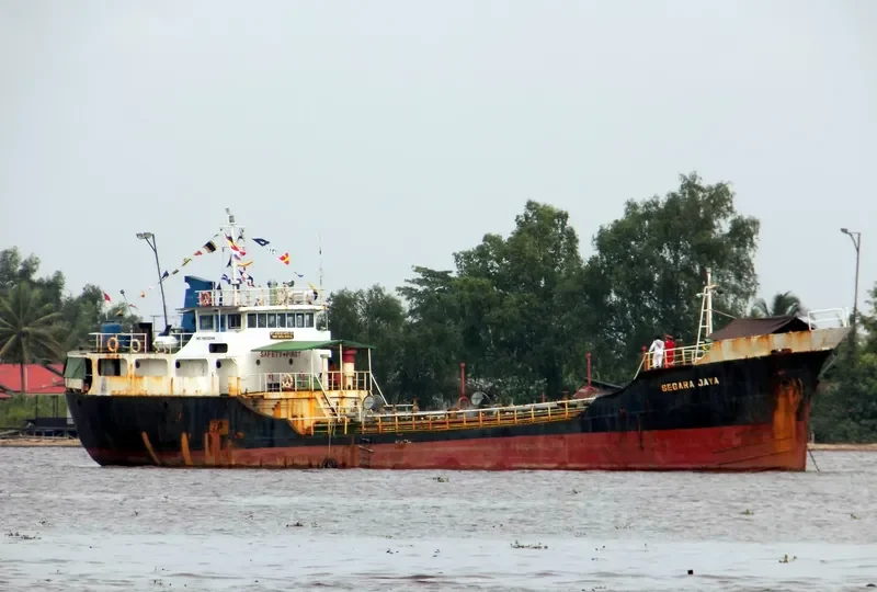 SEGARA JAYA Tanker IMO 7853298 photo 2
