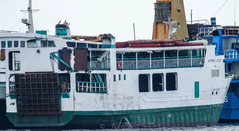MAY LILIES Passenger Ship IMO 7900388 photo 2