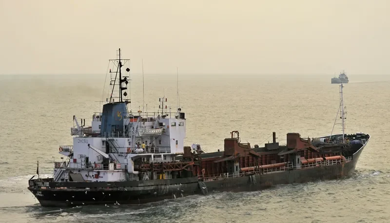 KAMAL XXXIII Dredger IMO 7901289 photo 2