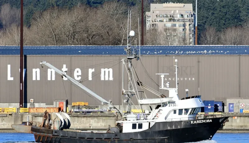 KARENORA Fishing Vessel IMO 7902219 photo 3
