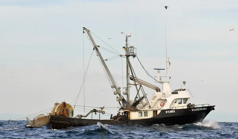 KARENORA Fishing Vessel IMO 7902219 photo 6