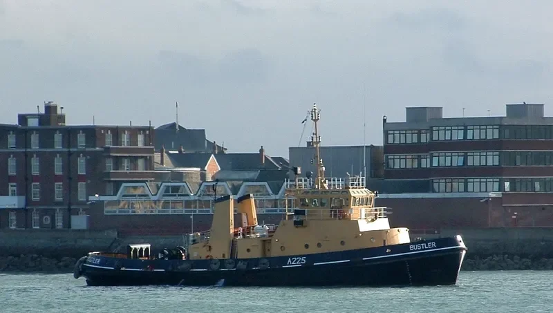 TC BUSTLER Tug Boat IMO 7902336 photo 4