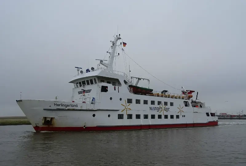 HARLINGERLAND Passenger Ship IMO 7904592