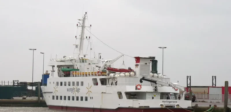 HARLINGERLAND Passenger Ship IMO 7904592 photo 7