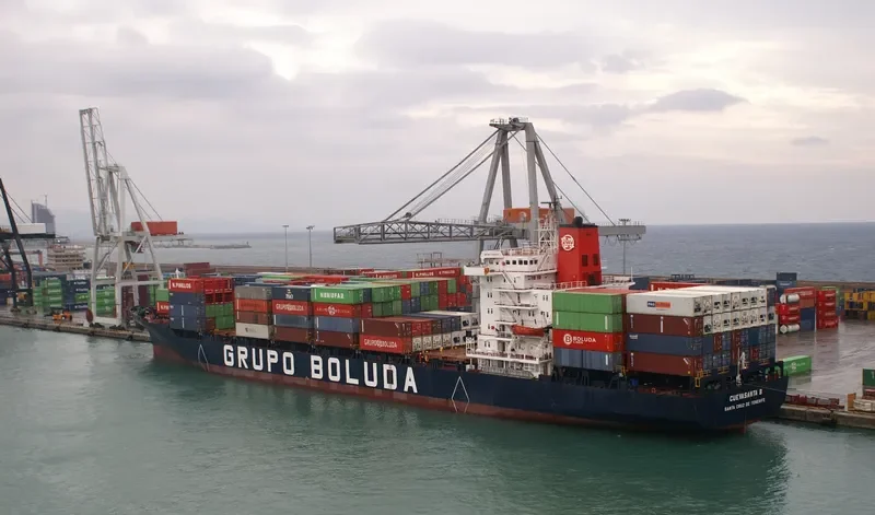 CUEVASANTA B Container Ship IMO 7909360 photo 4