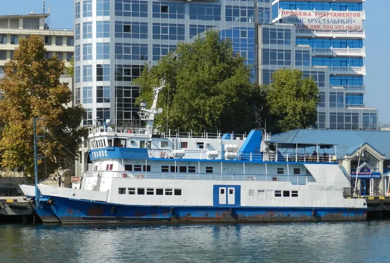 GLOBUS Passenger Ship IMO 7911296 photo 2