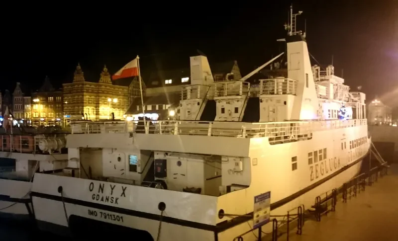 ONYX Passenger Vessel IMO 7911301 photo 7